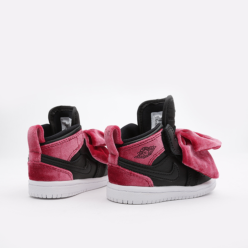 детские черные кроссовки Jordan 1 Mid Bow TD CK5679-006 - цена, описание, фото 4
